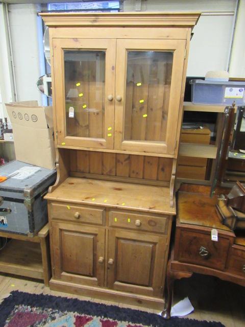 PINE DRESSER Image