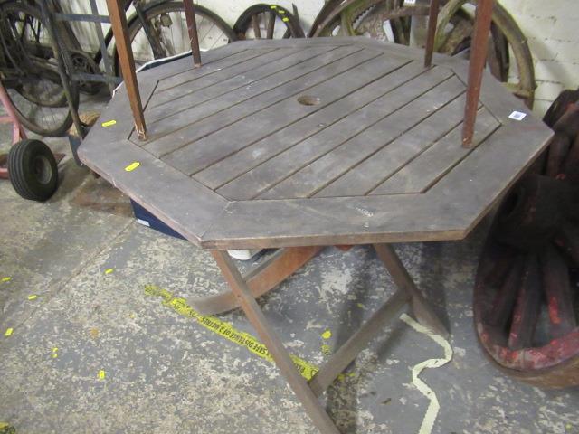 OCTAGONAL GARDEN TABLE Image