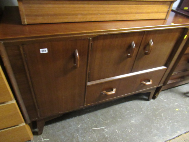VINTAGE SIDEBOARD Image