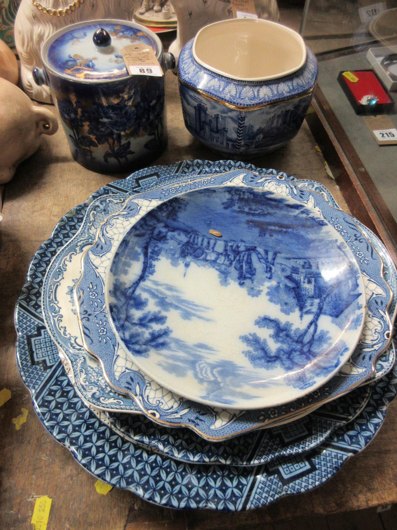 QUANTITY OF BLUE AND WHITE CERAMICS Image