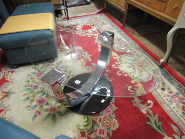 MODERN GLASS AND CHROME COFFEE TABLE Image