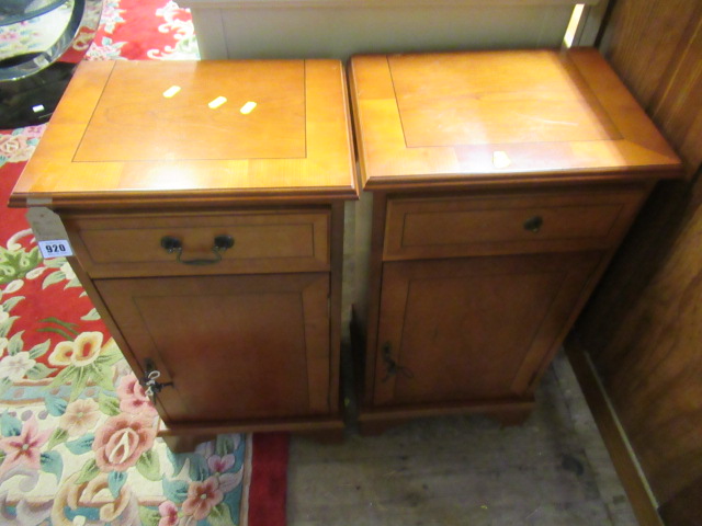 PAIR OF BEDSIDE CABINETS Image