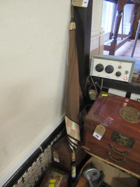 VINTAGE UMBRELLA Image