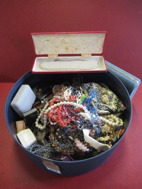 BOX OF COSTUME JEWELLERY Image