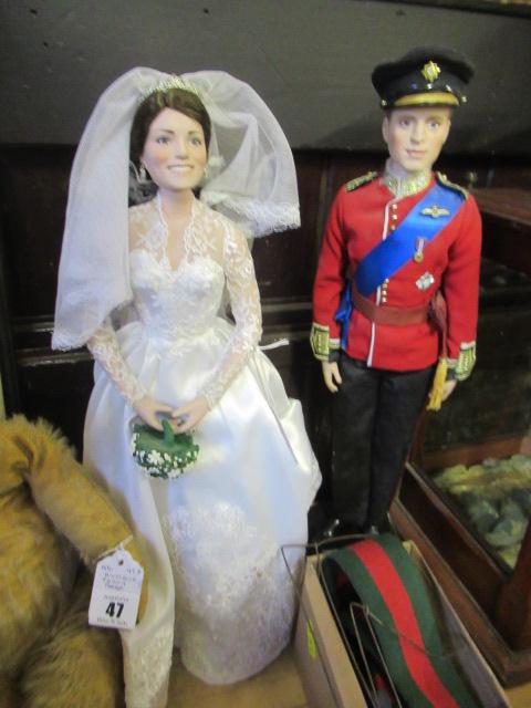 WILLIAM AND KATE WEDDING DOLLS Image