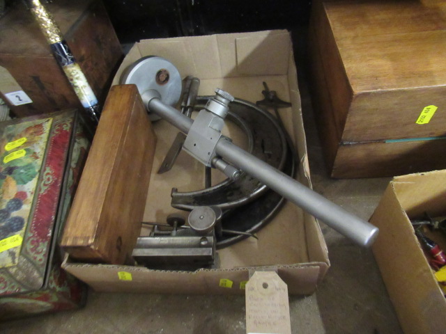 BOX OF ENGINEERING ITEMS INCLUDING ROLLS ROYCE GAUGES Image