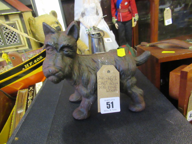 CAST IRON DOG DOORSTOP Image