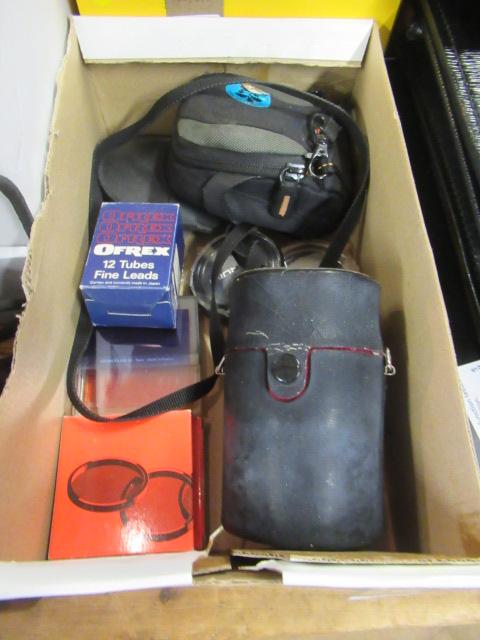 BOX OF CAMERA ITEMS Image
