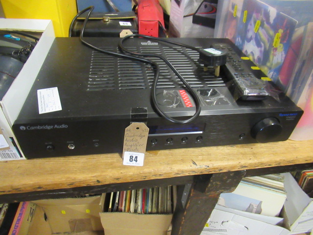 CAMBRIDGE AUDIO AMPLIFIER AND REMOTE Image