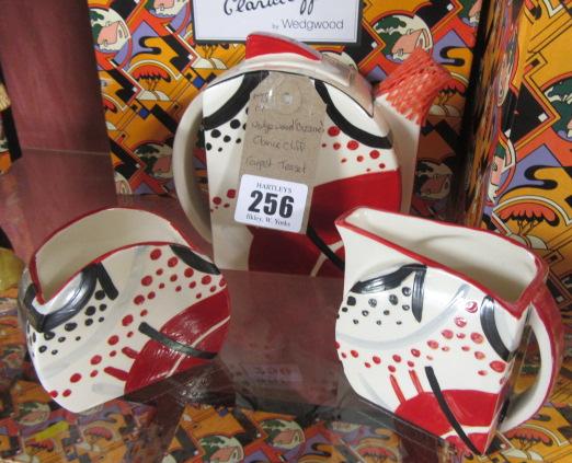 WEDGWOOD CLARICE CLIFF CARPET TEA SET Image