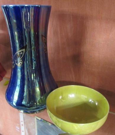 MOORCROFT LUSTRE BOWL AND CROWN DUCAL VASE Image