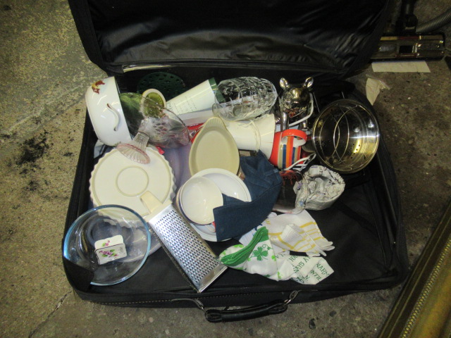 CASE OF KITCHENWARE Image