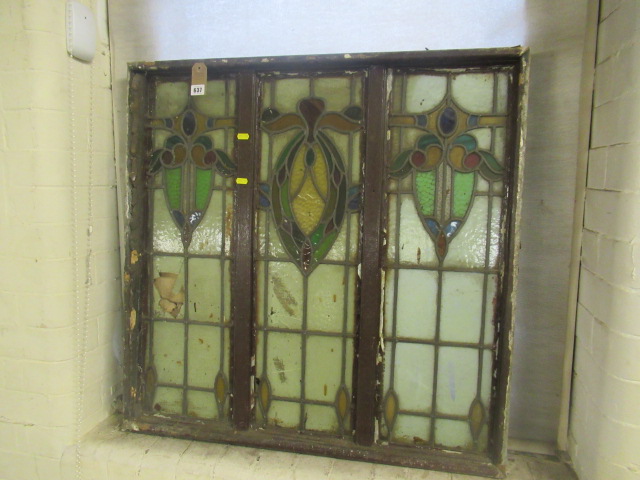 STAINED GLASS WINDOW Image