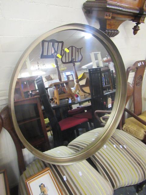 LARGE CIRCULAR MIRROR Image