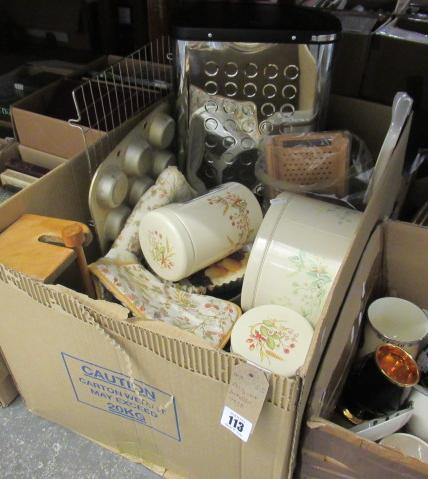 BOX OF KITCHENWARE Image