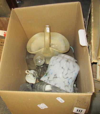 BOX OF MISCELLANEOUS ITEMS Image