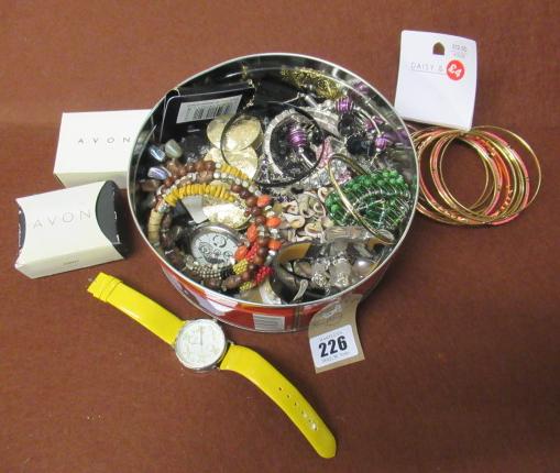BOX OF JEWELLERY Image