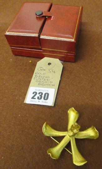 GOLD PLATED ORCHID BROOCH Image