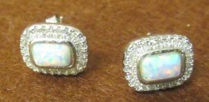 PAIR OF SILVER AND OPAL EARRINGS Image