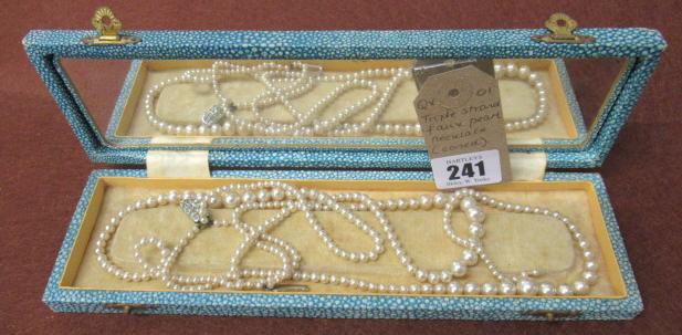 CASED TRIPLE STRAND FAUX PEARL NECKLACE Image