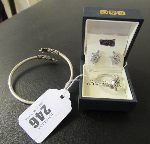PAIR OF SILVER TORTOISESHELL EARRINGS RING AND SIMILAR BRACELET Image
