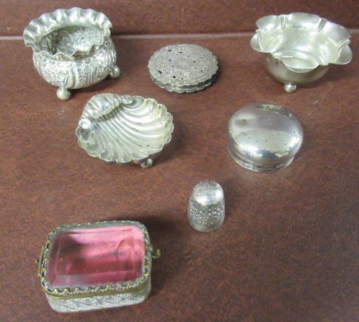 MIXED SMALL SILVER AND OTHER ITEMS Image