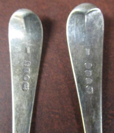 PAIR OF GEORGIAN SILVER SPOONS Image