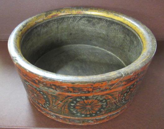 WOODEN DECORATIVE BOWL Image