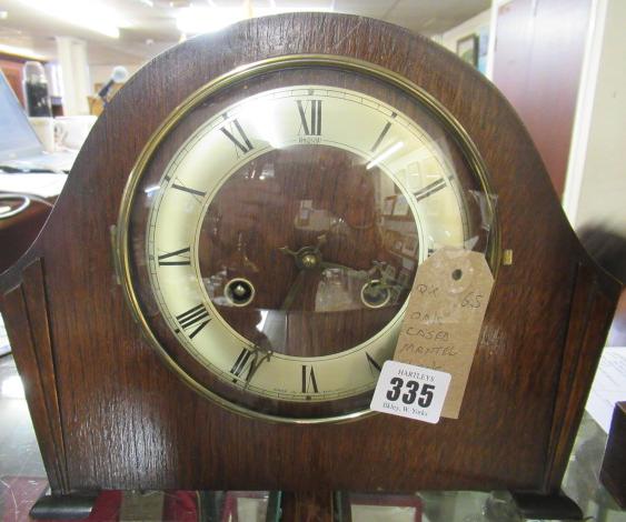 OAK CASED MANTLE CLOCK Image