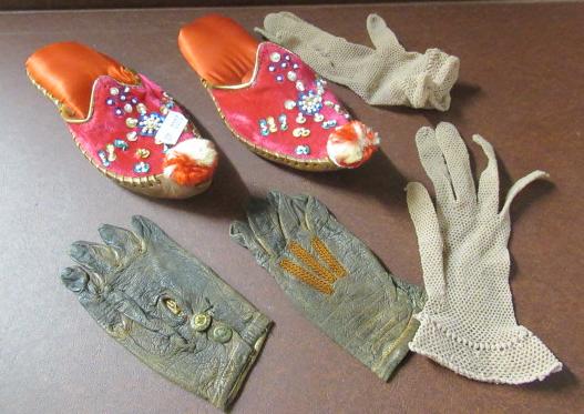 19TH CENTURY CHILDS LEATHER GLOVES  CROCHET GLOVES AND SLIPPERS Image