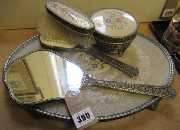 DRESSING TABLE SET Image