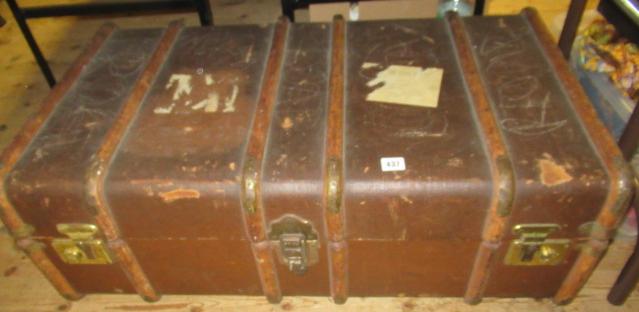 LARGE TRAVEL TRUNK Image
