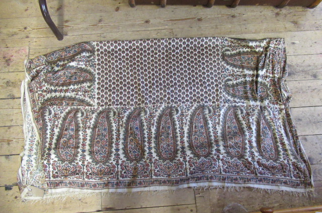 PAISLEY PRINTED SILK SHAWL Image