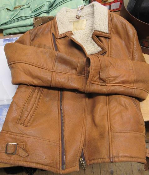 GENTS VINTAGE LEATHER JACKET Image