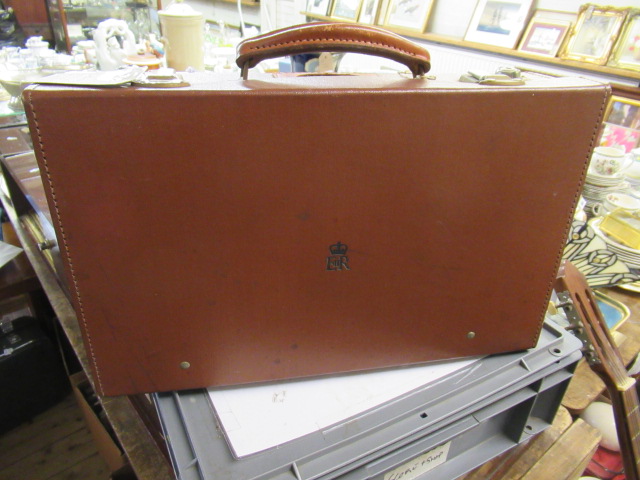 ER II EMBOSSED ATTACHE CASE AND CONTENTS Image