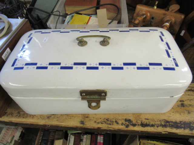 ENAMEL BREADBIN Image
