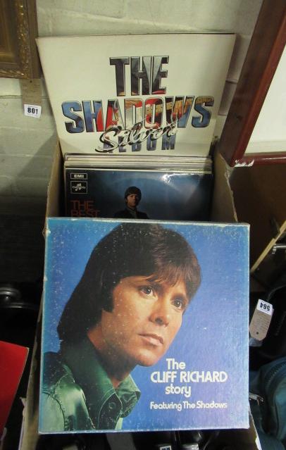BOXED CLIFF RICHARD VINYL AND ELEVEN CLIFF / SHADOWS RECORDS Image
