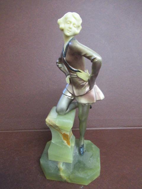 ART DECO LADY ON ONYX PLINTH Image