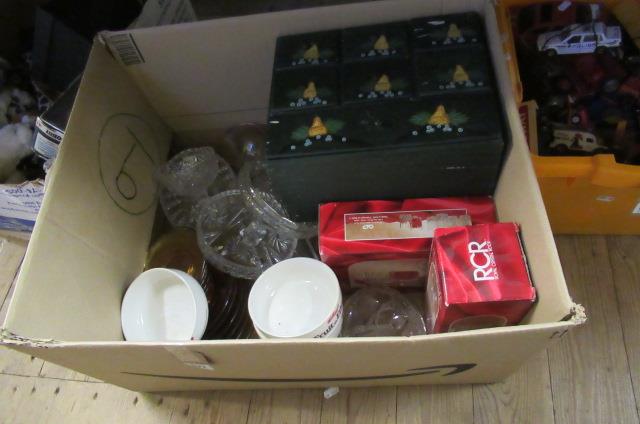 BOX OF CUT GLASS ETC Image