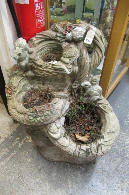 GARDEN PLANTER Image