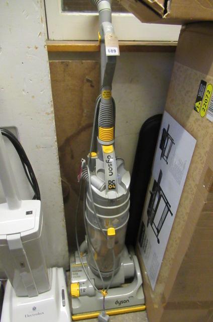 DYSON DCO4 STEAM CLEANER Image