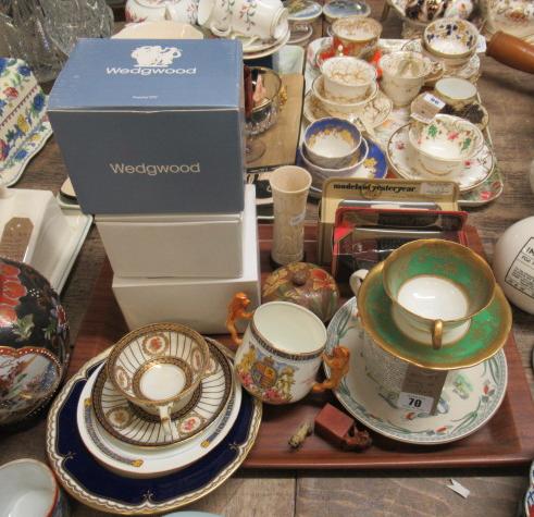 TRAY OF MISCELLANEOUS ITEMS Image