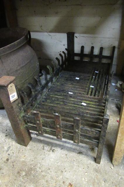 METAL FIRE BASKET Image