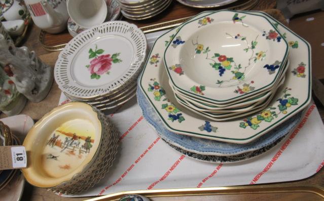TRAY OF ROYAL DOULTON AND OTHER PLATES  Image