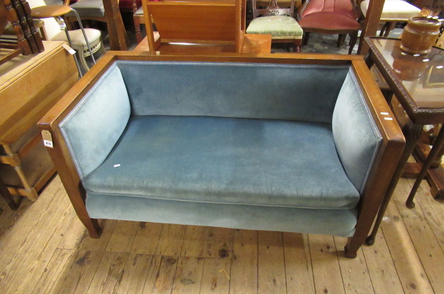 TWO SEATER SETTEE Image