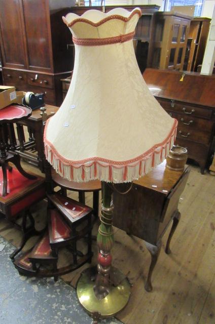 BRASS STANDARD LAMP Image