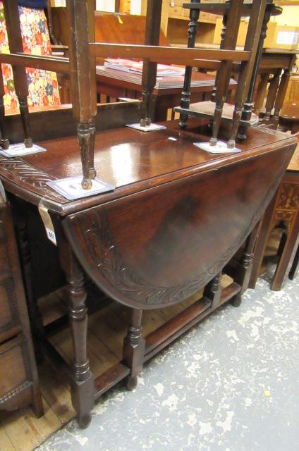 OAK GATE LEG TABLE Image