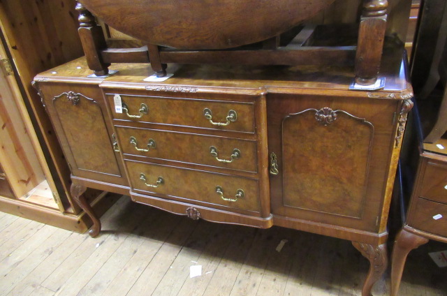 ORNATE SIDEBOARD Image