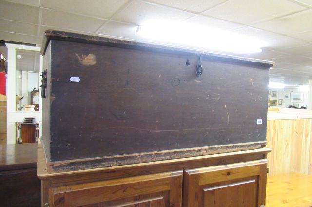PINE BEDDING BOX Image