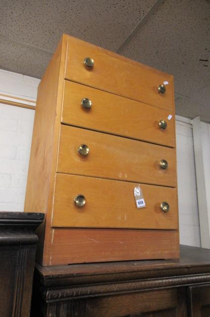 CHEST OF DRAWERS Image